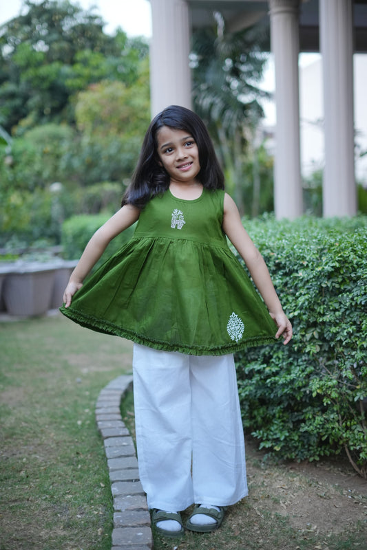 Emerald green hand blocked top with white trouser set for  Girls